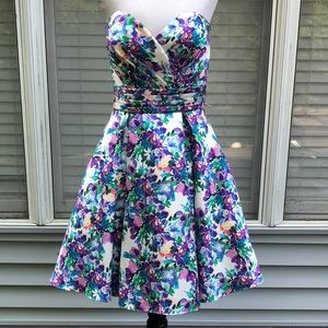 Ellie Wilde MonCheri Strapless Floral Multi-Color Fit-Flare Cocktail Dress sz 10